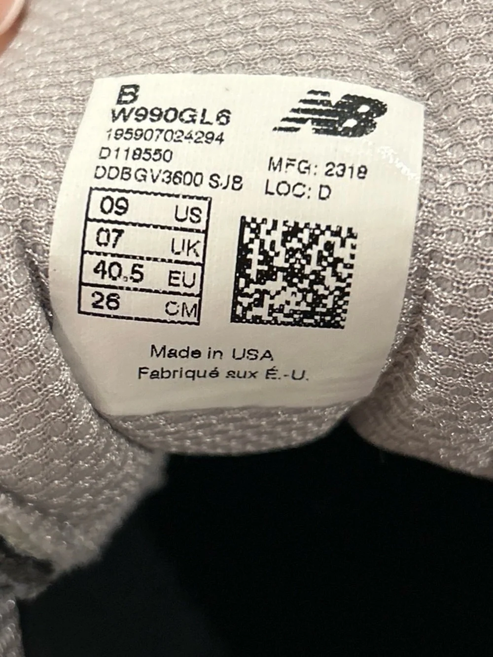 New Balance Grey Mesh & Suede woman’s Sneaker
